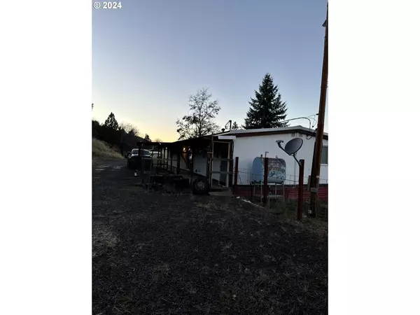 512 SE 2ND AVE,  John Day,  OR 97845