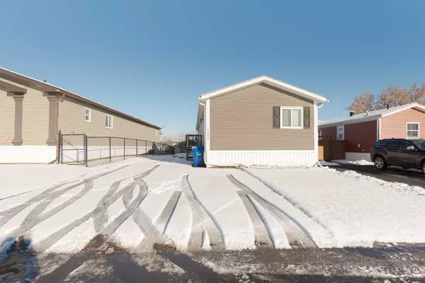 152 Card CRES, Fort Mcmurray, AB T9K 2J1