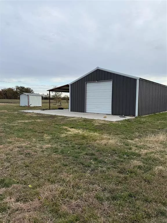 Paris, TX 75462,4315 County Road 14750