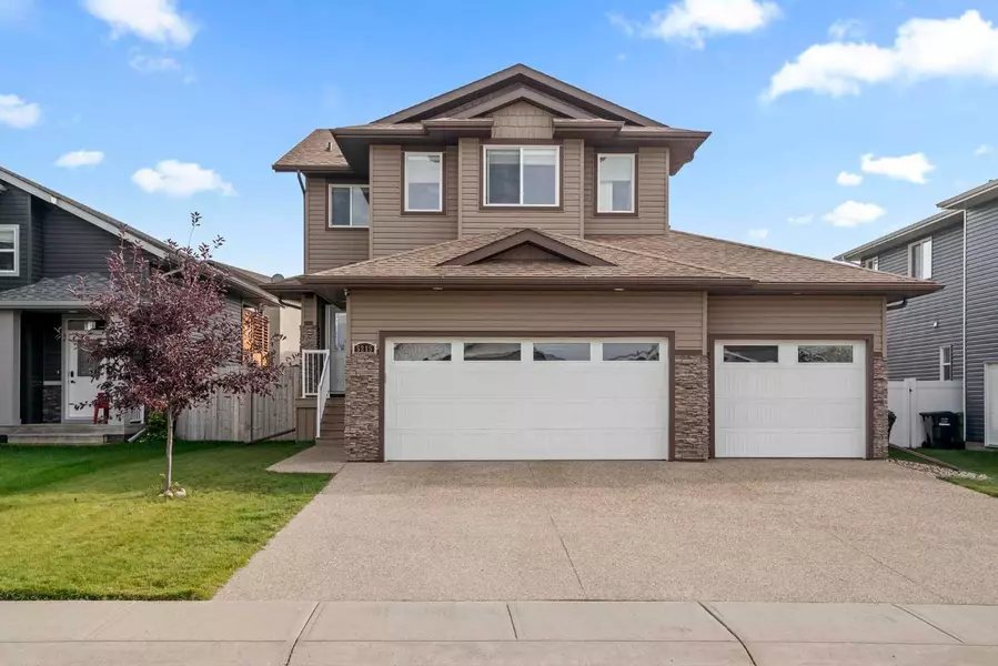 5215 36 AVE, Camrose, AB T4V5H6