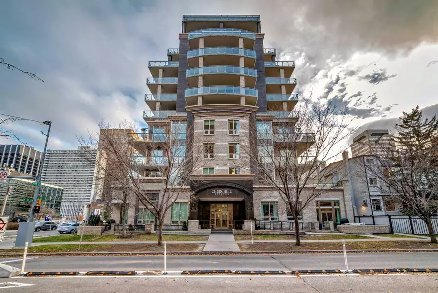 701 3 AVE SW #205, Calgary, AB T2P 5R3