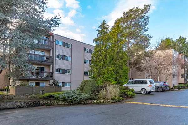 Esquimalt, BC V9A 3N2,1020 Esquimalt Rd #209