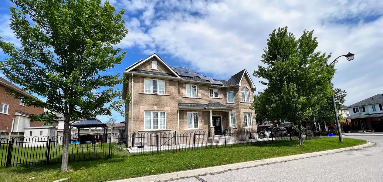 298 Alexander Cres UPPER APT N/A, Milton, ON L9T 7C4