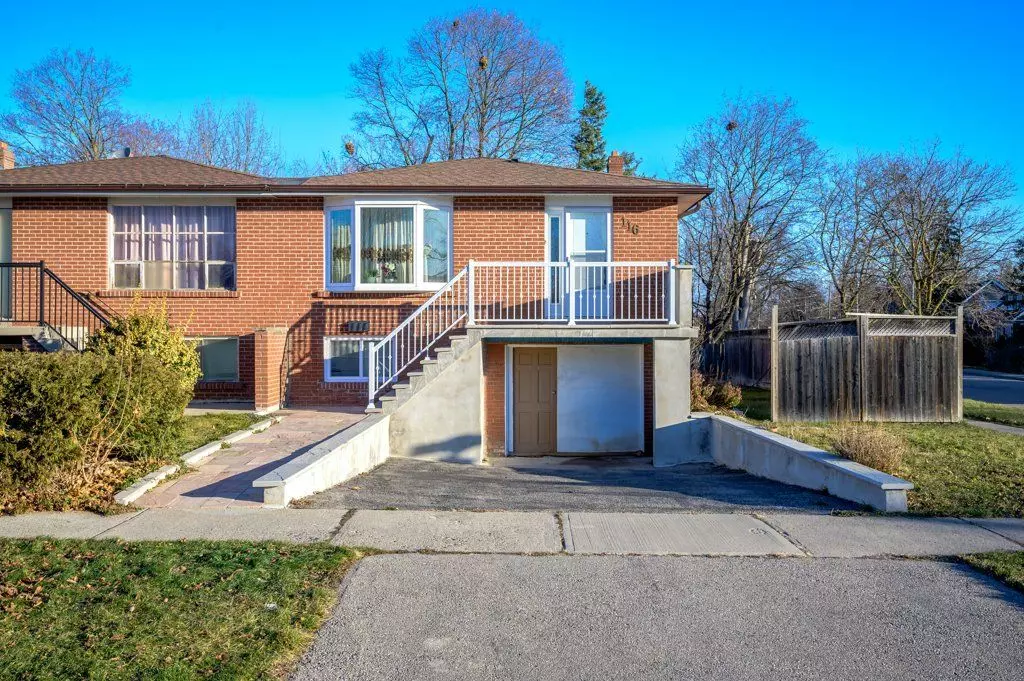 Brampton, ON L6X 2P2,116 Mill ST N