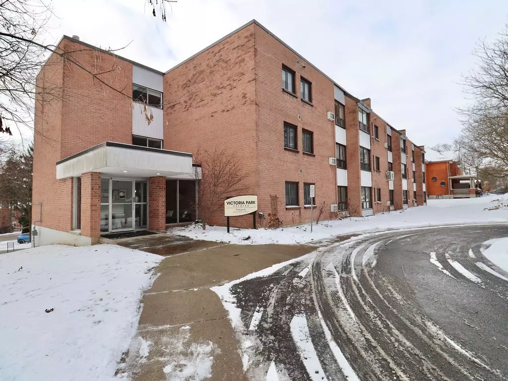 Stratford, ON N5A 5S7,97 Huron ST #206