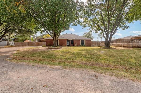 Joshua, TX 76058,102 Sunset Place