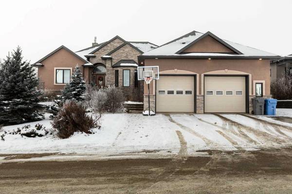 5104 55 Street Close, Eckville, AB T0M 0X0