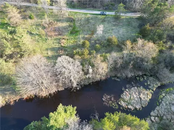 Rideau Lakes, ON K0G 1X0,0 BLUE HERON LN