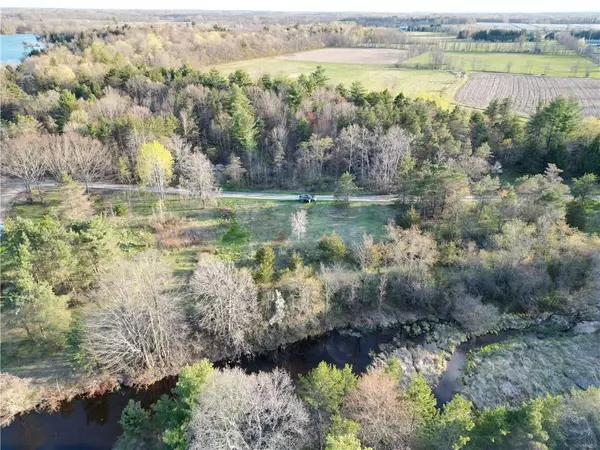 Rideau Lakes, ON K0G 1X0,0 BLUE HERON LN