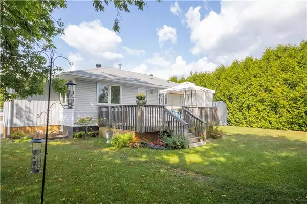 Renfrew, ON K0J 1B0,52 PAUGH LAKE RD