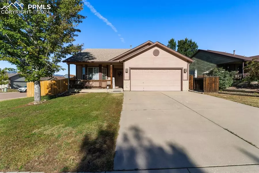 5512 Kingsboro DR, Colorado Springs, CO 80911