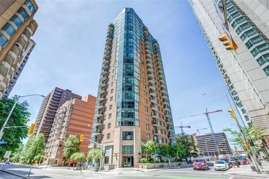 445 LAURIER AVE W #705, Ottawa Centre, ON K1R 0A2