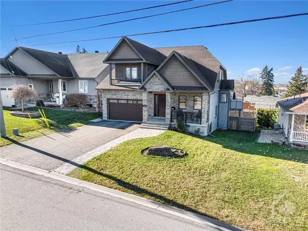 Smiths Falls, ON K7A 5M3,246 LERA ST