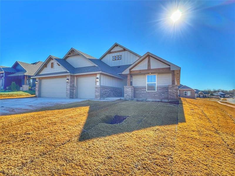 2900 SE 23rd Street, Moore, OK 73160