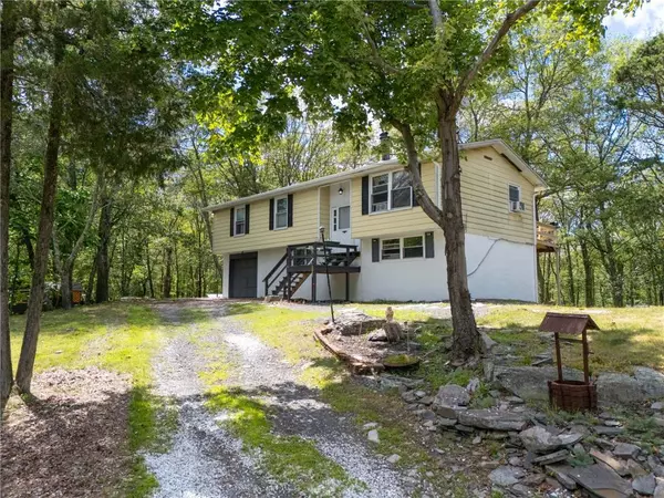 Pike County, PA 18324,395 Mallard Lane