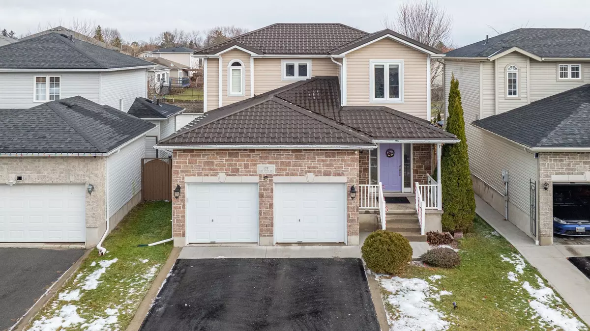 Loyalist, ON K7N 2A3,137 Amy Lynn DR