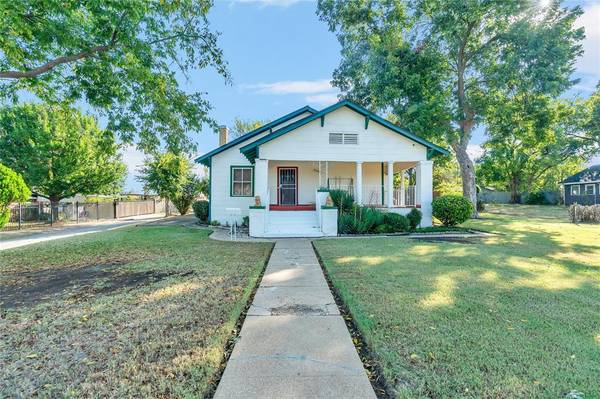 601 Conner Avenue, Fort Worth, TX 76105