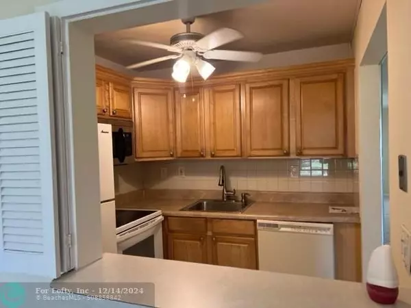 Boca Raton, FL 33434,300 Mansfield H  #300