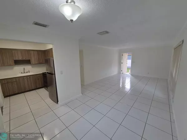 Hollywood, FL 33021,3510 Polk St  #1