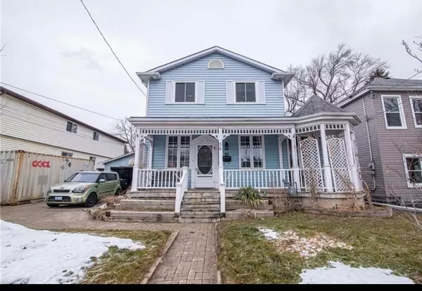 38 Ward AVE, Hamilton, ON L8S 2E6