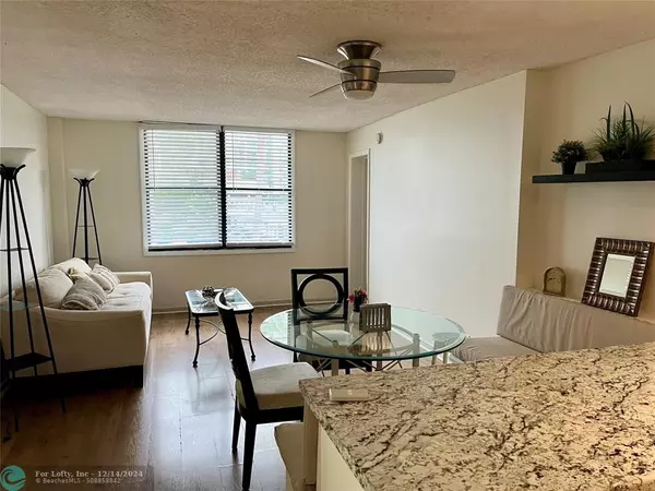 Fort Lauderdale, FL 33308,3000 N Ocean Blvd  #404