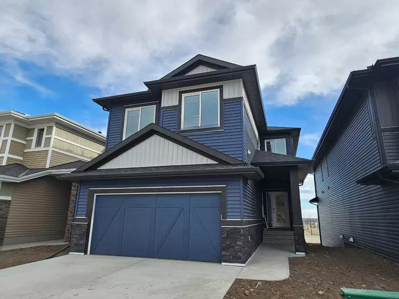 76 Key CV SW, Airdrie, AB T4B5T3