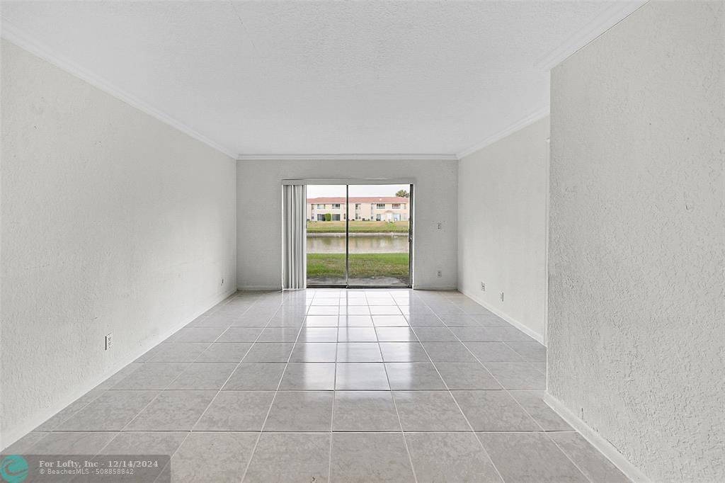 Coral Springs, FL 33071,10149 Twin Lakes Dr  #2-B