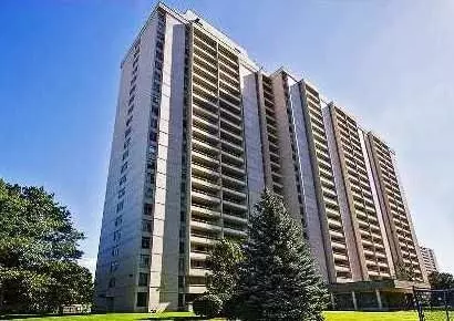 Toronto W04, ON M6B 1K1,360 Ridelle AVE #901