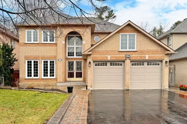 Pickering, ON L1X 2T8,1139 Gossamer DR