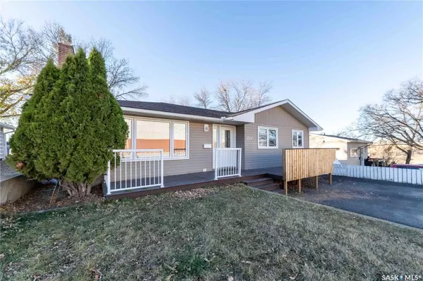 Moose Jaw, SK S6H 3W2,1314 Henleaze AVENUE