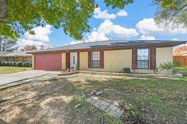 North Richland Hills, TX 76182,7505 Ridgeway Avenue