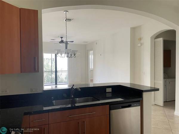 2925 NW 126th Ave  #422, Sunrise, FL 33323