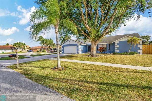 Lake Worth, FL 33467,6090 Birch Tree Ter