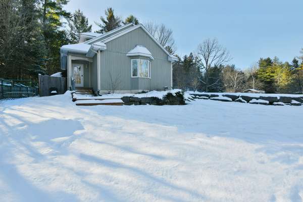 3225B RIVER RD, Horton, ON K7V 3Z8