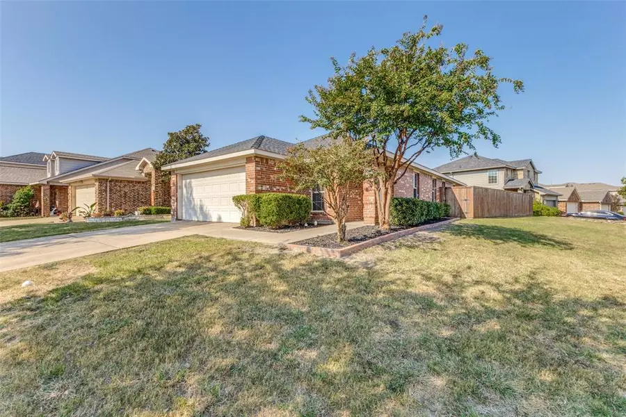 2023 Peony Street, Heartland, TX 75126