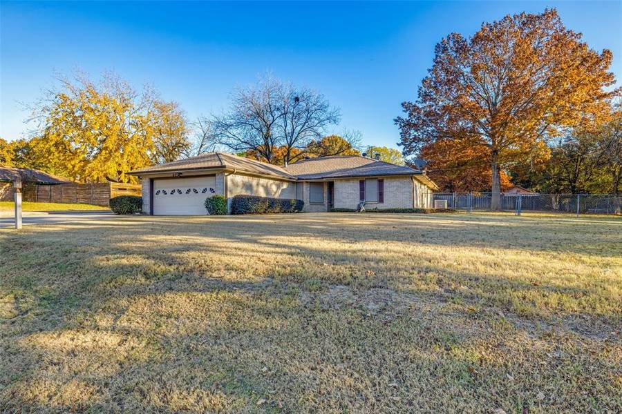 415 Chimney Hill Circle, Mansfield, TX 76063