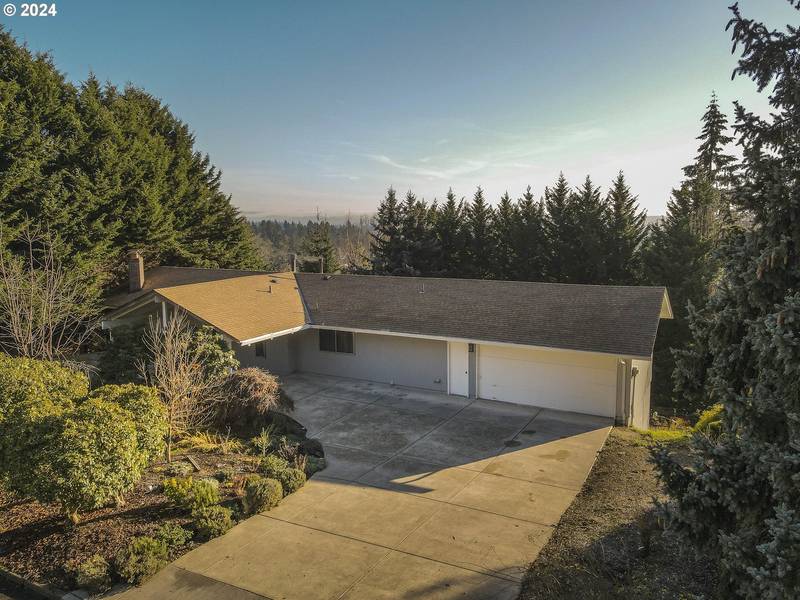 10400 SW HOODVIEW DR, Portland, OR 97224