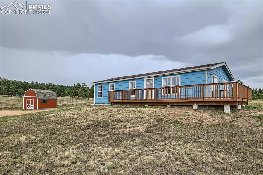 533 Calle De La Nieva, Florissant, CO 80816