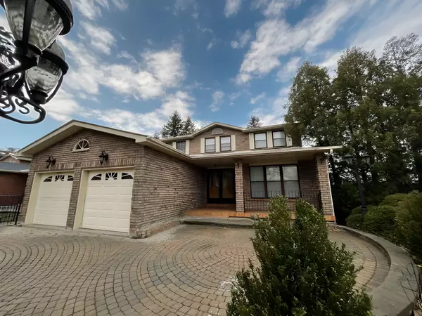 544 Aberdeen AVE #Lower, Vaughan, ON L4L 5M1