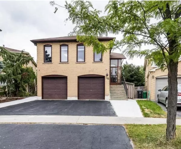 Brampton, ON L6S 4X9,50 Newgreen CRES #Upper