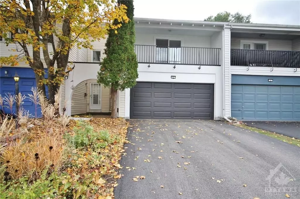 Ottawa, ON K2H 5S2,83 GRADY CRES