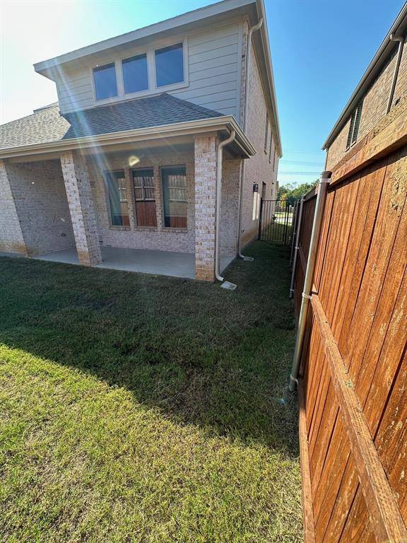 Euless, TX 76039,120 Sunshine Drive