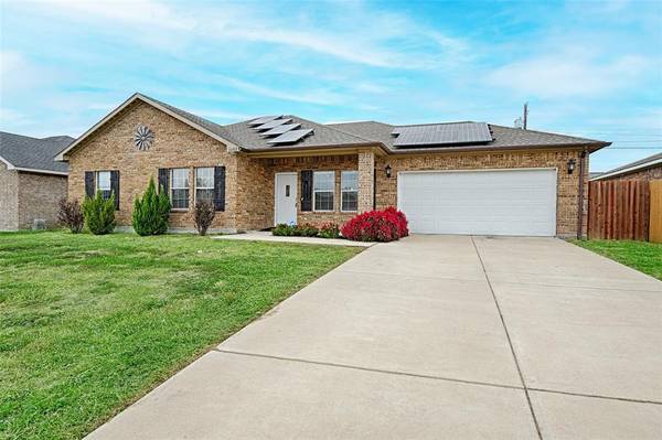 4902 Henry Street,  Greenville,  TX 75401