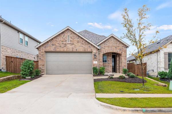 1816 Coronet Avenue, Aubrey, TX 76227