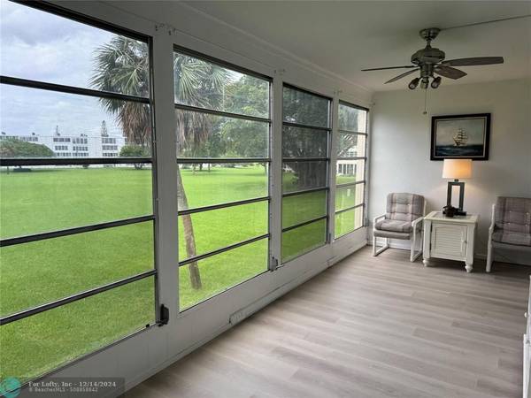 Deerfield Beach, FL 33442,272 Grantham E  #272