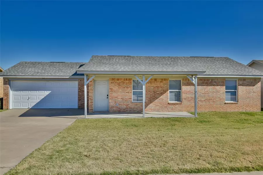 210 Dean Court, Granbury, TX 76049