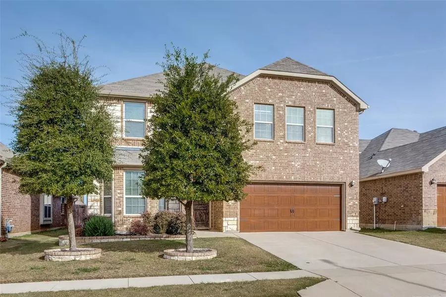 5448 Tuxbury Pond Drive, Fort Worth, TX 76179