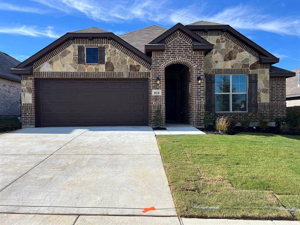 Cleburne, TX 76033,913 Beverly Drive