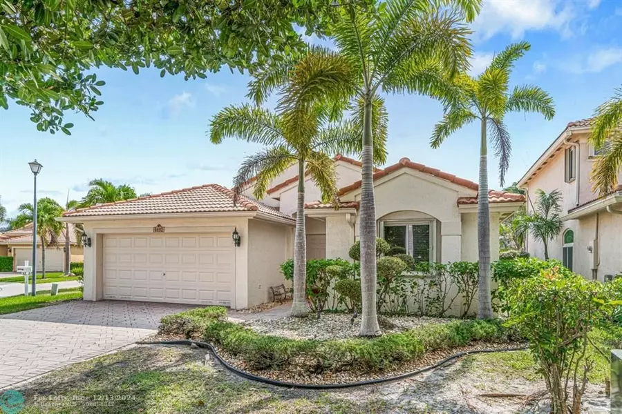 4692 Saint Simon Dr, Coconut Creek, FL 33073