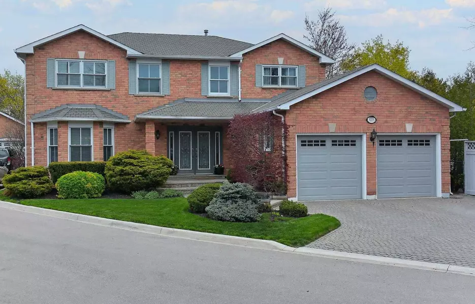 3213 Trelawny CIR, Mississauga, ON L5N 5G7